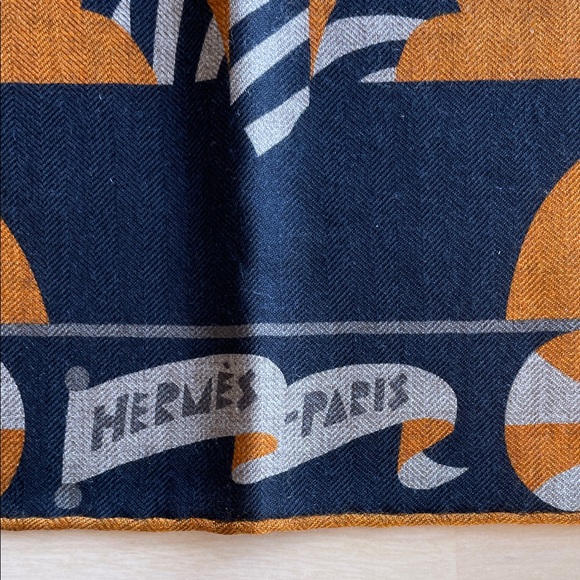 NWT Auth. Hermès 65 cm Cashmere/Silk Scarf “Parade en Fanfare” - Picture 5 of 13